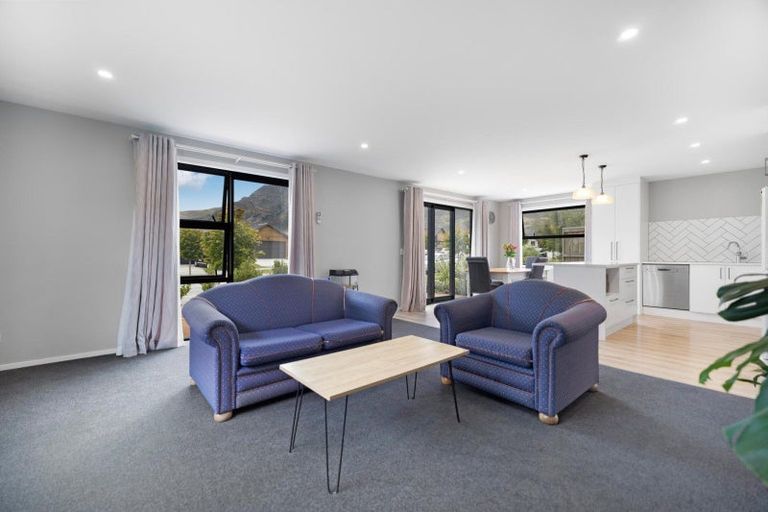 Photo of property in 83 Jack Hanley Drive, Jacks Point, Queenstown, 9371