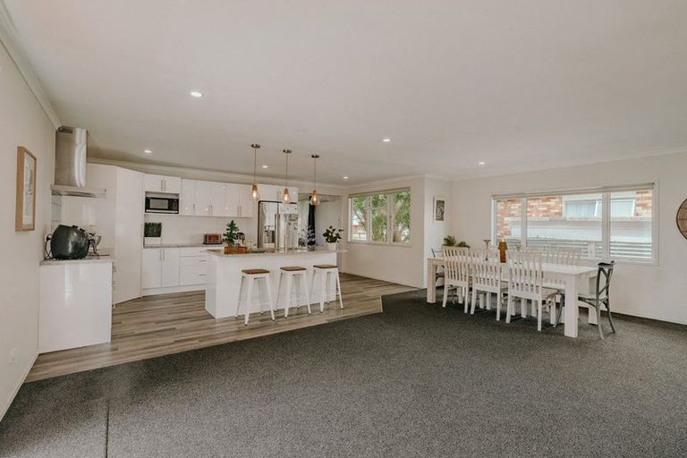 Photo of property in 35 Stillwater Place, Westbrook, Palmerston North, 4412