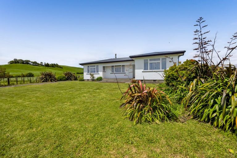 Photo of property in 1138 Junction Road, Egmont Village, Inglewood, 4386