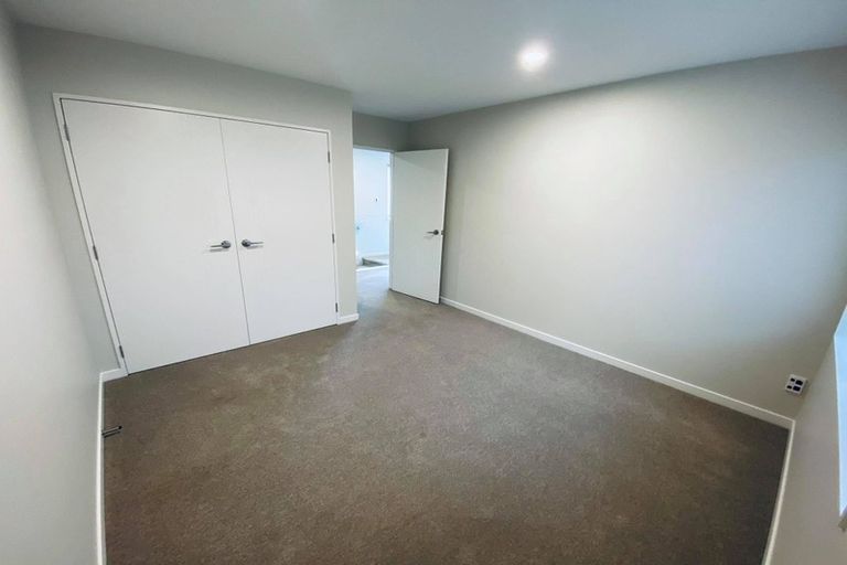 Photo of property in 23b Westgate Drive, Westgate, Auckland, 0614