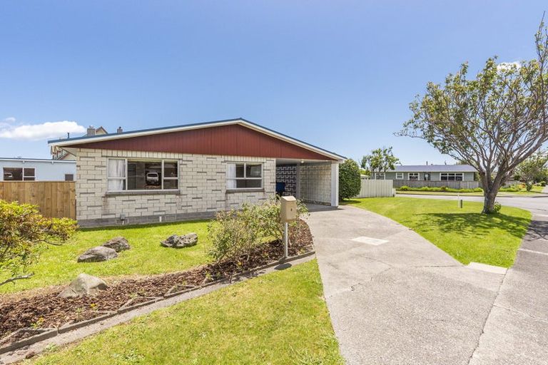 Photo of property in 6 Belvedere Avenue, Waikanae, 5036