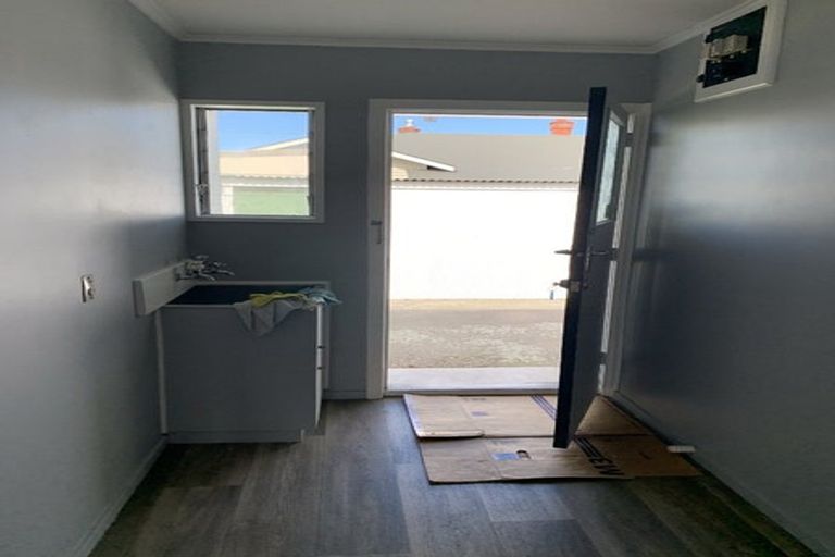 Photo of property in 2/85 Aitken Street, Ashburton, 7700