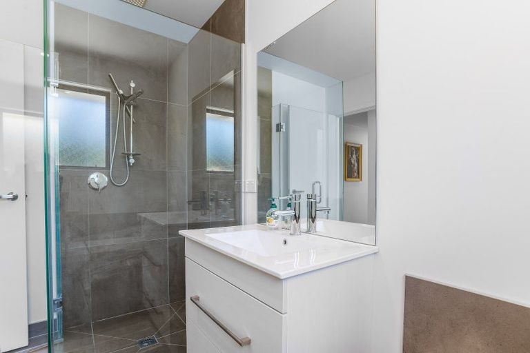 Photo of property in 10 Cove Lane, Mount Creighton, Queenstown, 9371