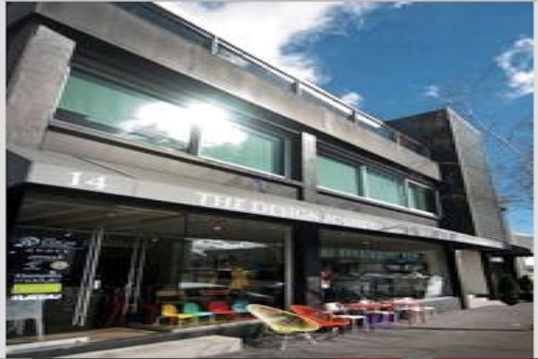 Photo of property in 14 Maidstone Place, Oteha, Auckland, 0632