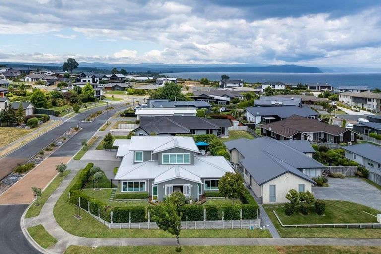 Photo of property in 17 Facilita Avenue, Wharewaka, Taupo, 3330