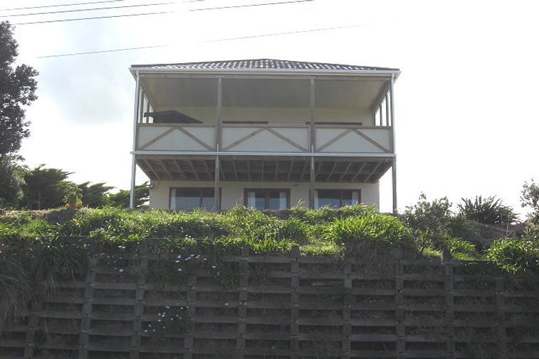 Photo of property in 92 Matai Street, Castlecliff, Whanganui, 4501