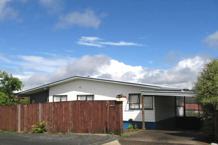 Photo of property in 19 Mckinley Road, Sunnyvale, Auckland, 0612
