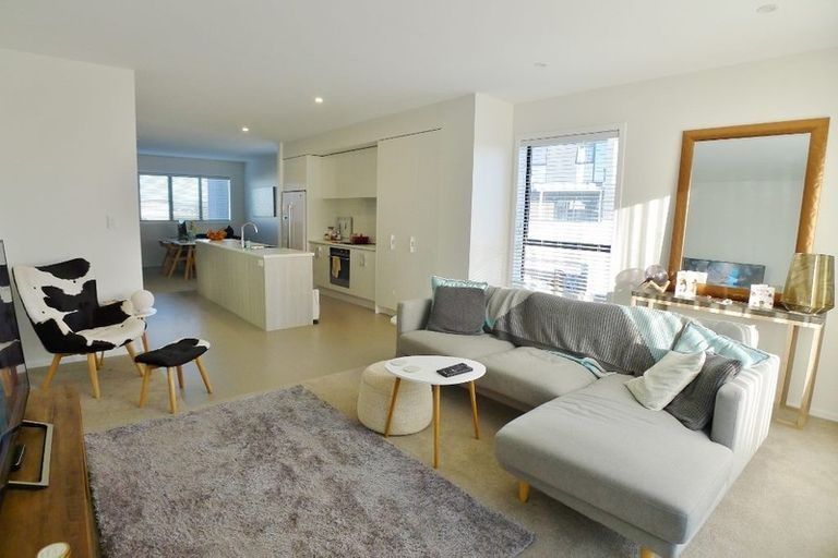 Photo of property in 51 Rangihina Road, Hobsonville, Auckland, 0616