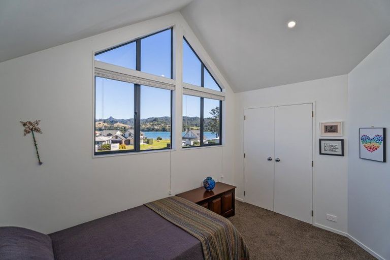 Photo of property in 29 Pleasant Place, Pauanui, Hikuai, 3579
