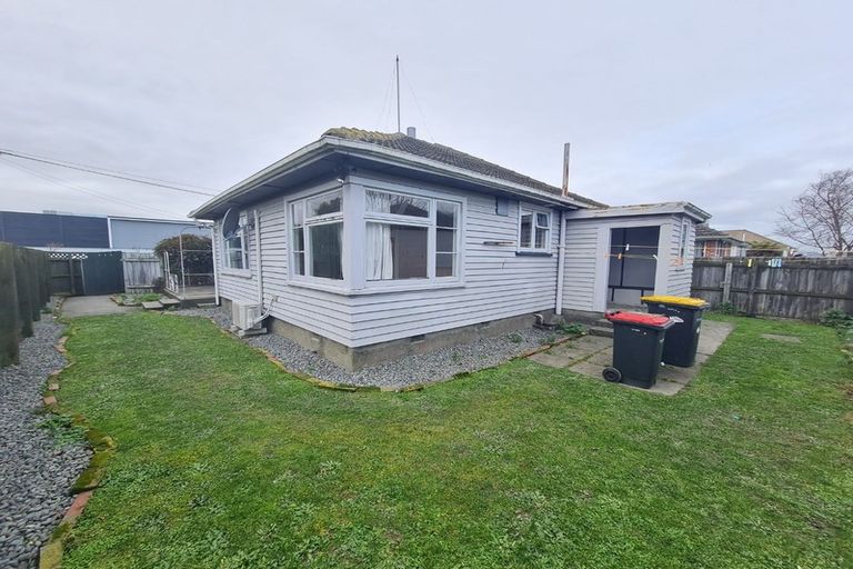 Photo of property in 1/133 Langdons Road, Northcote, Christchurch, 8052
