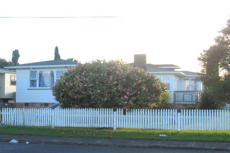 Photo of property in 15 Ruth Street, Manurewa, Auckland, 2102