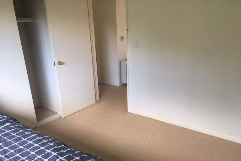 Photo of property in 51 James Evans Drive, Northcote, Auckland, 0627