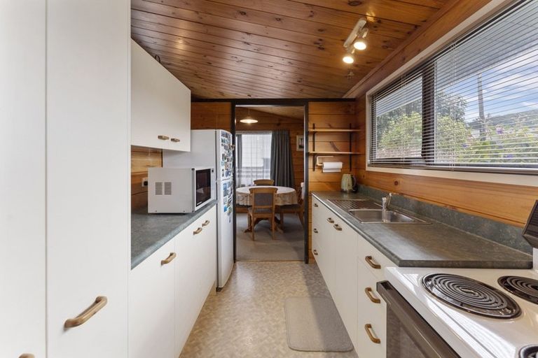 Photo of property in 31a Roband Crescent, Brown Owl, Upper Hutt, 5018