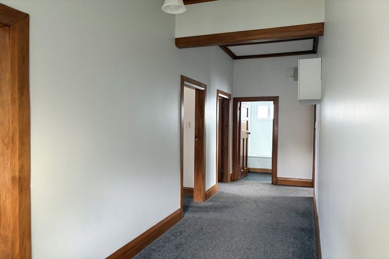 Photo of property in 24 Lyndhurst Street, Takaro, Palmerston North, 4412