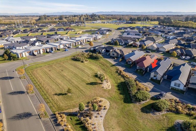 Photo of property in 9 Tangy Loch Lane, Broomfield, Christchurch, 8042