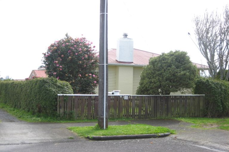 Photo of property in 16 Hurdon Street, Hurdon, New Plymouth, 4310