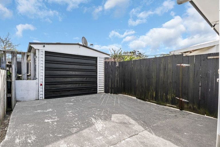 Photo of property in 40 Wordsworth Road, Manurewa, Auckland, 2102