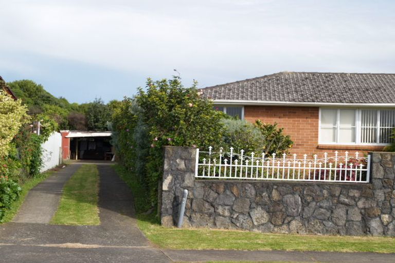 Photo of property in 46 Steven Street, Mangere East, Auckland, 2024