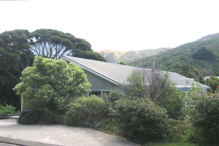 Photo of property in 24 Spencer Street, Crofton Downs, Wellington, 6035