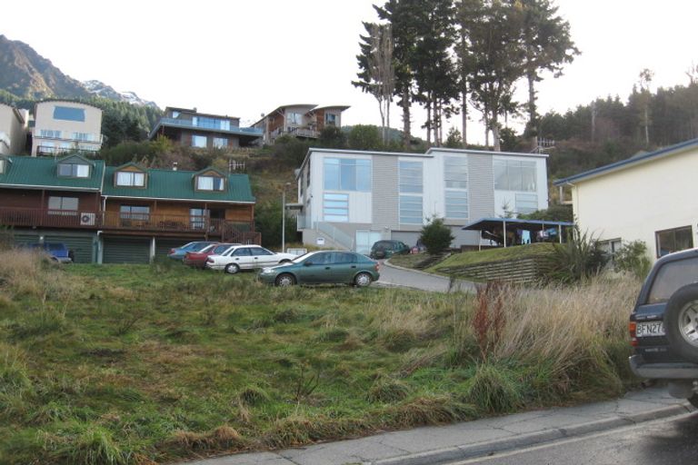 Photo of property in 2/28 Sainsbury Road, Fernhill, Queenstown, 9300