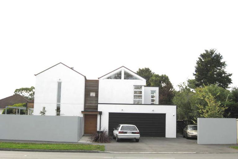 Photo of property in 24 Memorial Avenue, Ilam, Christchurch, 8053