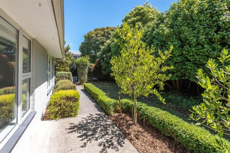Photo of property in 98 Roberta Drive, Somerfield, Christchurch, 8024