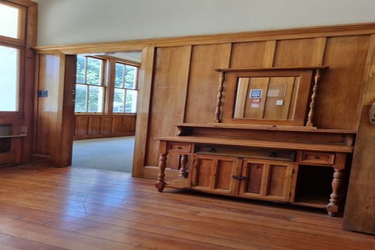 Photo of property in 48 Aurora Terrace, Kelburn, Wellington, 6012