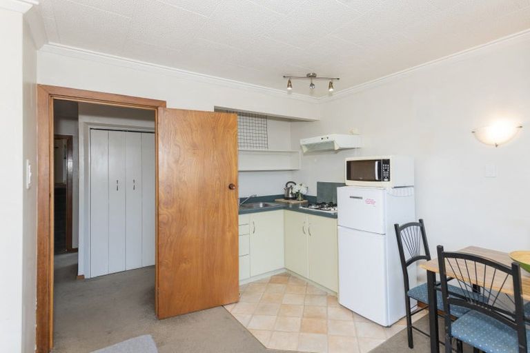 Photo of property in 16 Rawiri Street, Kaiti, Gisborne, 4010