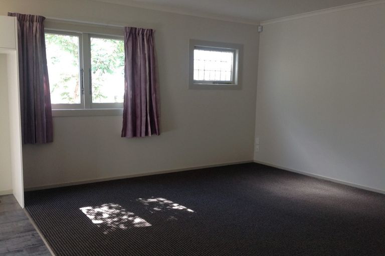 Photo of property in 437 Featherston Street, Palmerston North, 4414