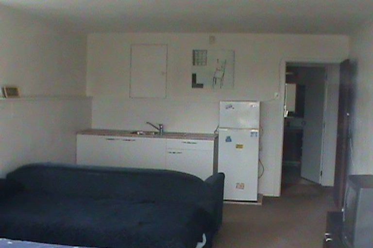 Photo of property in 1/167 Mokoia Road, Birkenhead, Auckland, 0626