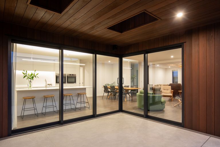 Photo of property in 16 Willoughby Place, Clyde, 9330