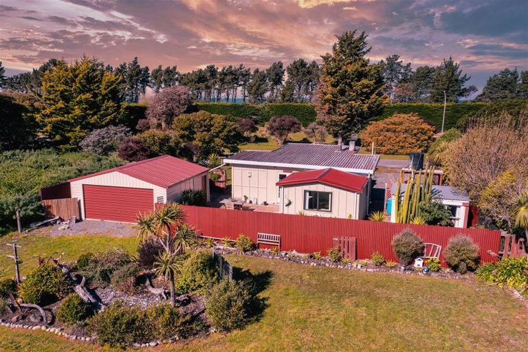 Photo of property in 7 Holton Road, Amberley, 7481