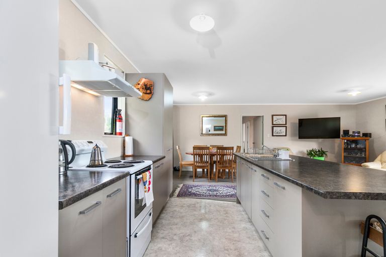 Photo of property in 26 Green Road, Matakana, Warkworth, 0985