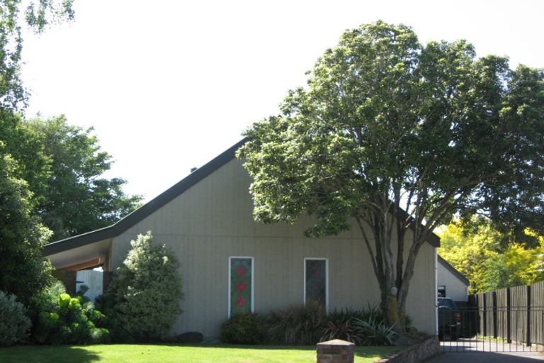 Photo of property in 20 Jenkins Avenue, Redwood, Christchurch, 8051