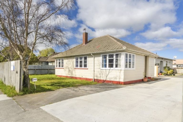 Photo of property in 918 Tremaine Avenue, Roslyn, Palmerston North, 4414