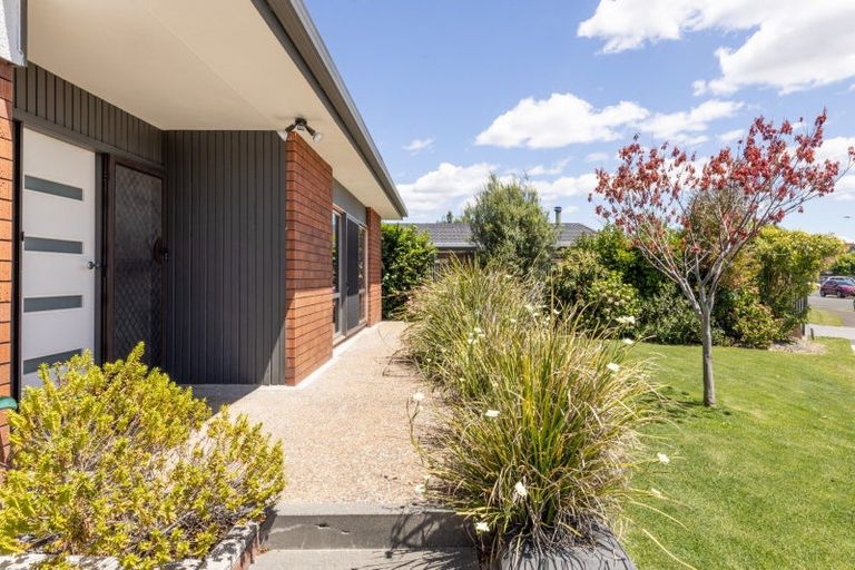 Photo of property in 6 Somerset Place, Taradale, Napier, 4112