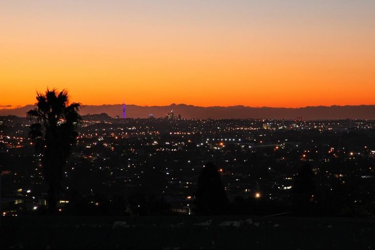 Photo of property in 17 Santa Monica Place, Goodwood Heights, Auckland, 2105