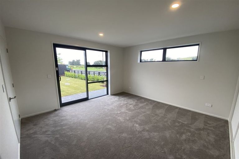 Photo of property in 14 Dray Place, Halswell, Christchurch, 8025