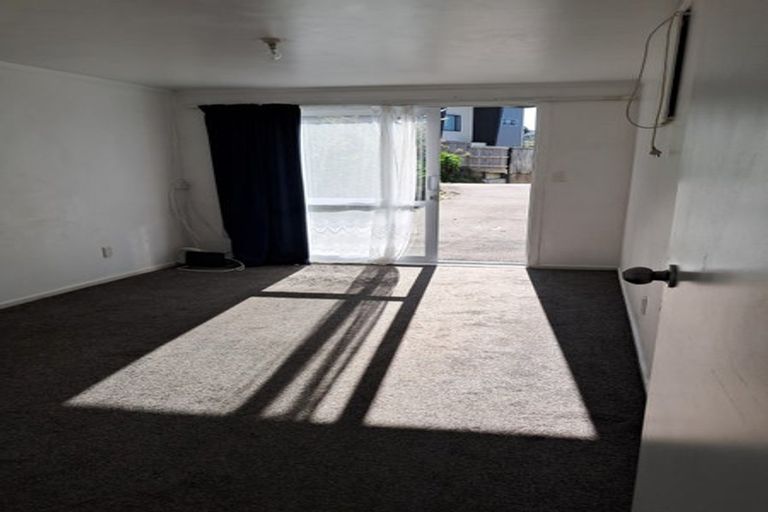 Photo of property in 1 Corlett Street, Johnsonville, Wellington, 6037