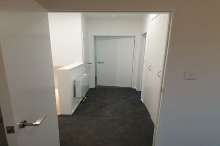 Photo of property in 4b Wattle Road, Sunnyvale, Auckland, 0612