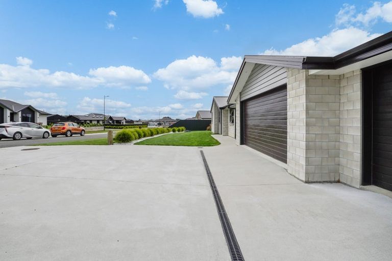 Photo of property in 15 Chatham Rise, Seaward Bush, Invercargill, 9812
