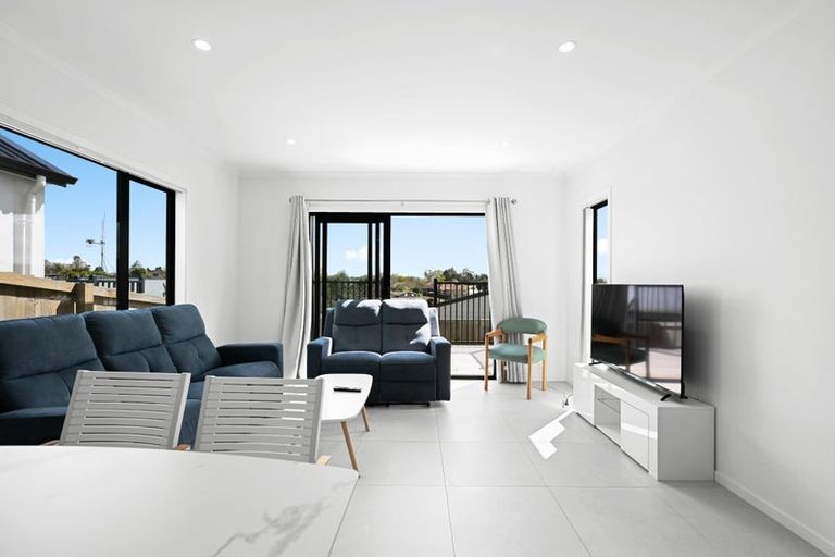 Photo of property in 2/18 Church Road, Pukete, Hamilton, 3200