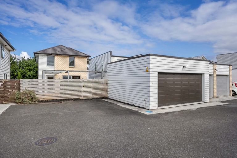 Photo of property in 17 Phar Lap Crescent, Takanini, 2112