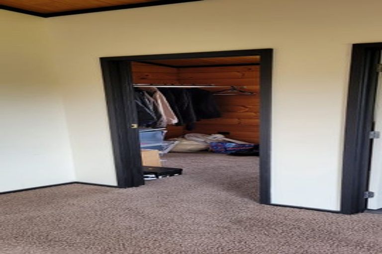 Photo of property in 8 Pararewa Drive, Whalers Gate, New Plymouth, 4310