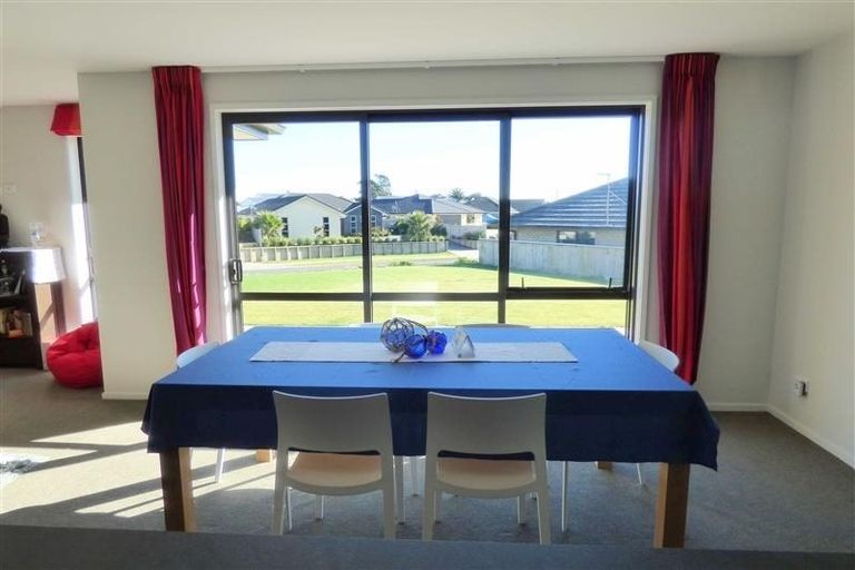 Photo of property in 70 Dillon Drive, Bell Block, New Plymouth, 4312