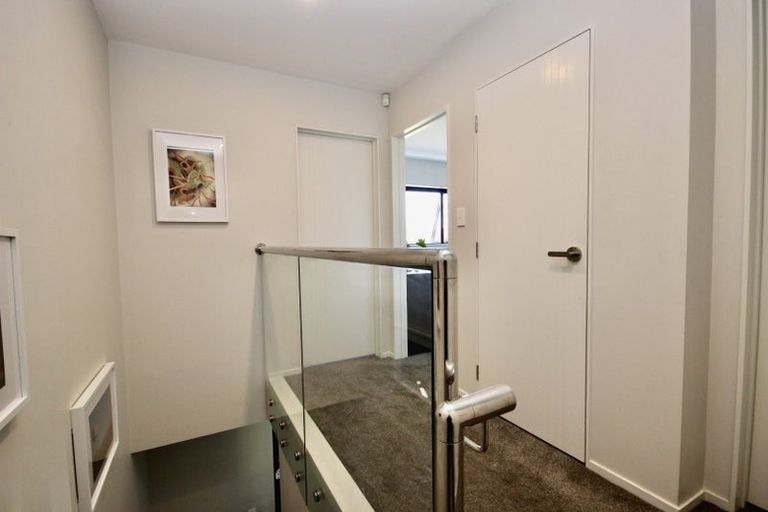 Photo of property in 6/11 Karamu Street, Te Atatu Peninsula, Auckland, 0610