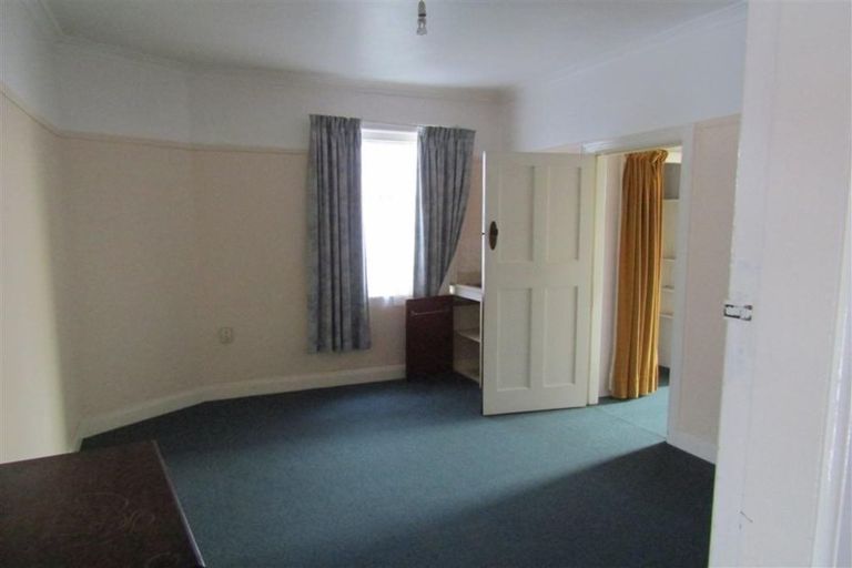 Photo of property in 44 Majoribanks Street, Mount Victoria, Wellington, 6011