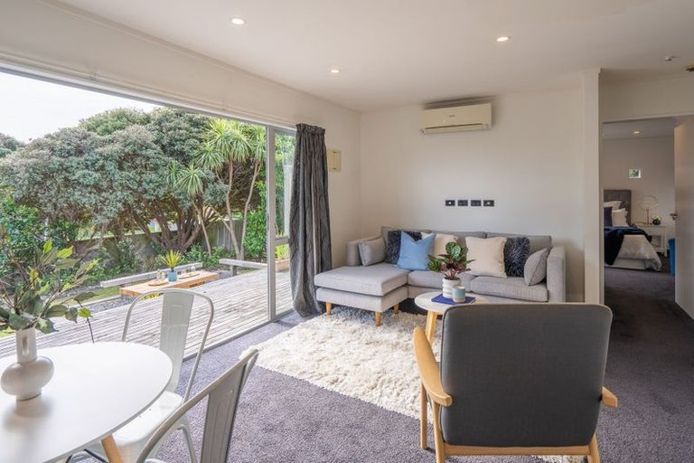 Photo of property in 52 Rutherford Drive, Waikanae Beach, Waikanae, 5036