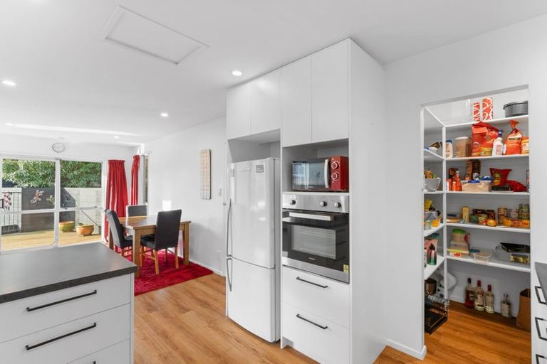 Photo of property in 23c Juniper Place, Burnside, Christchurch, 8053