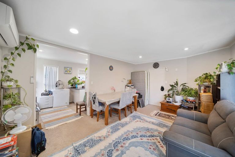 Photo of property in 3 Ilford Crescent, Mangere, Auckland, 2022